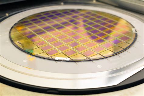 semiconductor wafer to chip